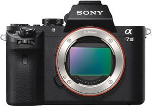 Bezlusterkowiec Sony A7III + Obiektyw Sony FE GM 16-35mm f/2,8 (SEL1635GM)