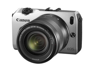 Aparat cyfrowy Canon EOS M srebrny + ob. 18-55 mm IS STM + lampa 90EX