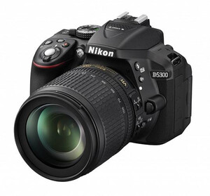 Lustrzanka Nikon D5300 czarny + 18-105 VR F-3.5-5.6