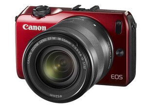 Aparat cyfrowy Canon EOS M czerwony + ob. 18-55 mm IS STM + lampa 90EX
